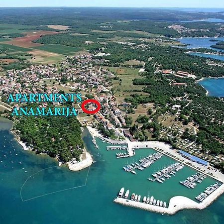 Anamarija Apartments Near The Beach And The Fantastic Adria Sea With Over 10 Small Islands Close By ฟุนตานา ภายนอก รูปภาพ